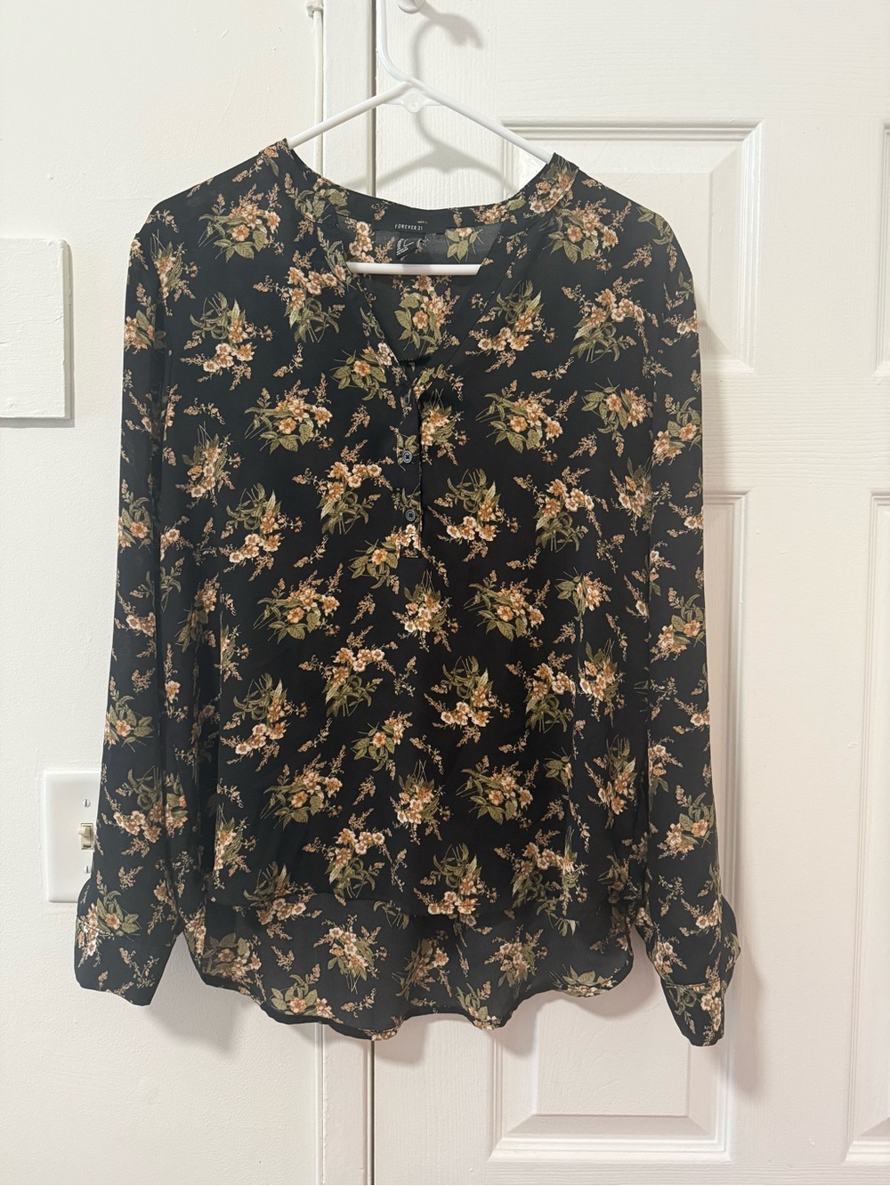 Forever 21 Floral V-Neck Long Sleeve Blouse - Black/Olive